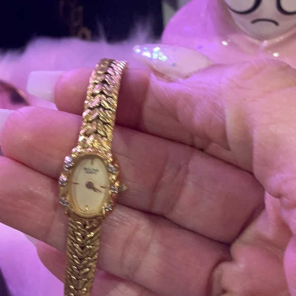 Woman’s 24k gold vintage watch - Picture 3 of 3